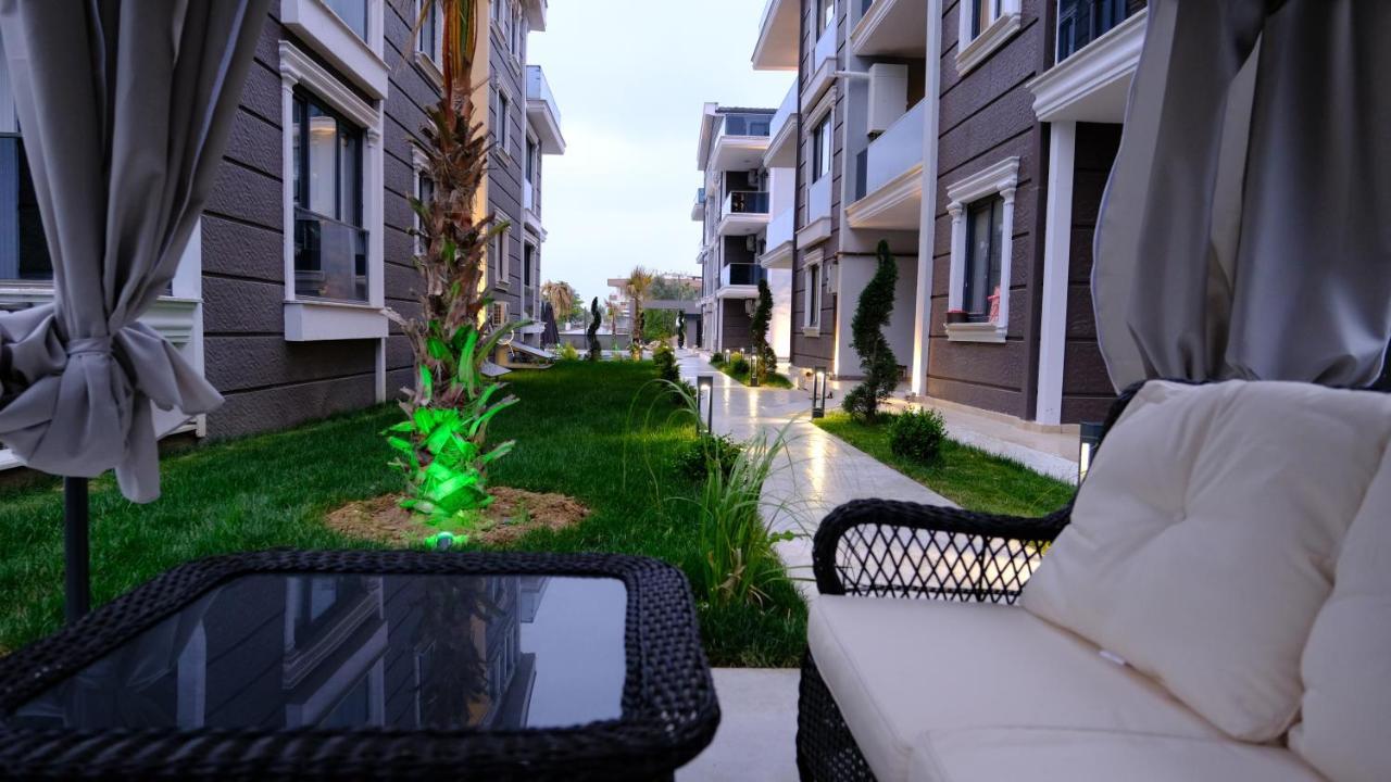 Aparthotel Flower City Suits à Yalova  Extérieur photo