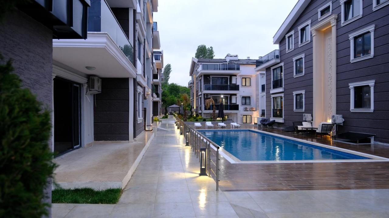 Aparthotel Flower City Suits à Yalova  Extérieur photo