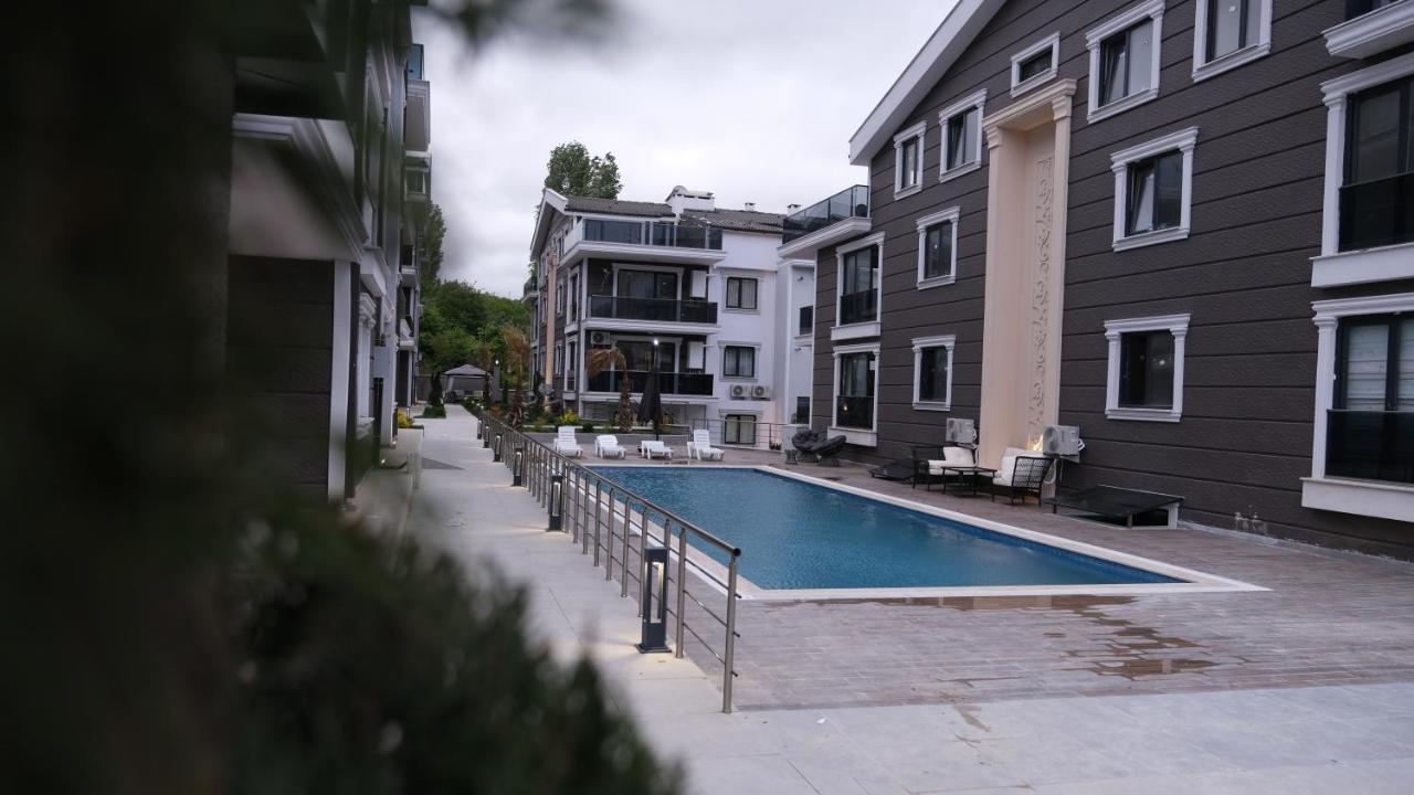 Aparthotel Flower City Suits à Yalova  Extérieur photo