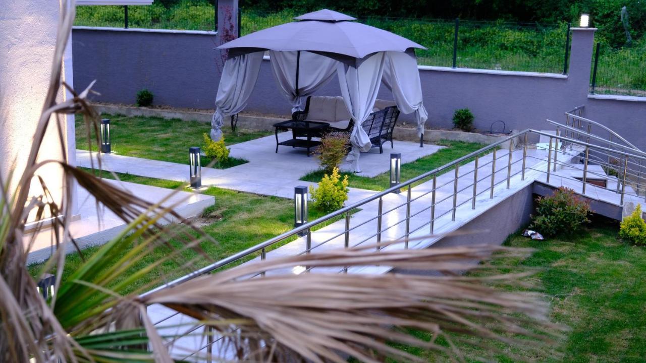 Aparthotel Flower City Suits à Yalova  Extérieur photo