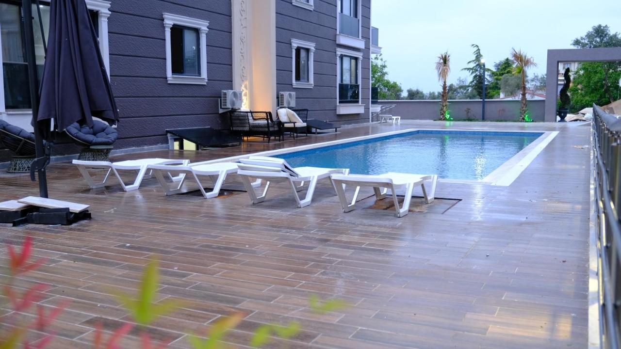 Aparthotel Flower City Suits à Yalova  Extérieur photo