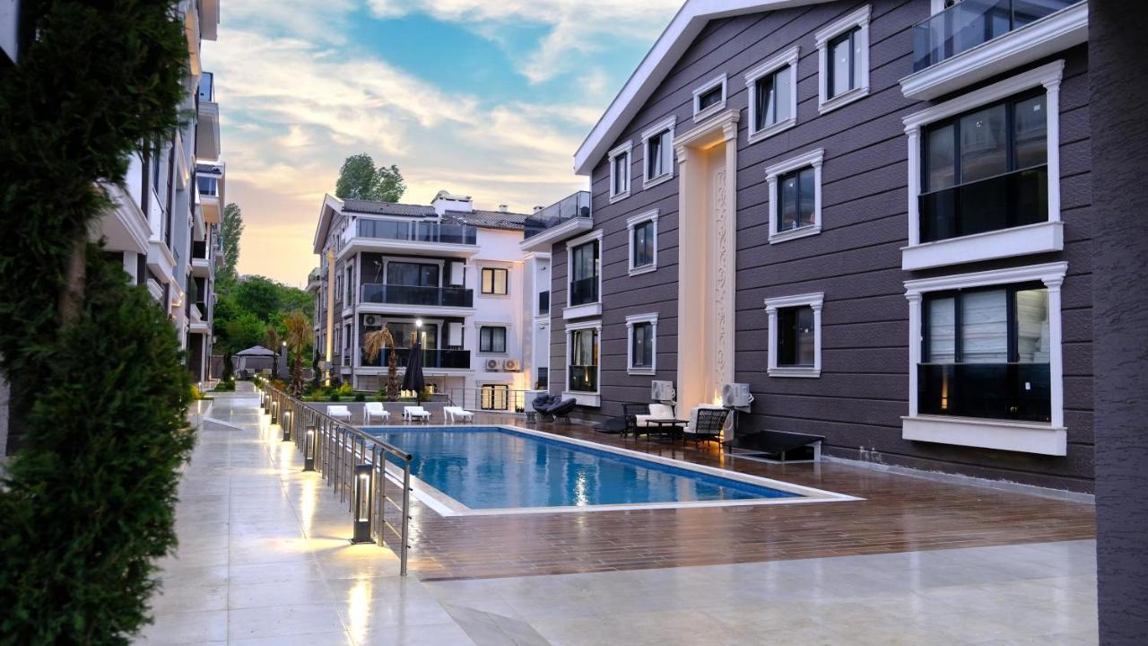 Aparthotel Flower City Suits à Yalova  Extérieur photo