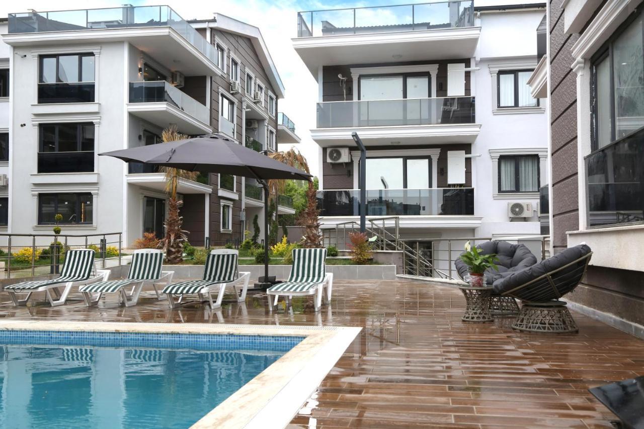 Aparthotel Flower City Suits à Yalova  Extérieur photo