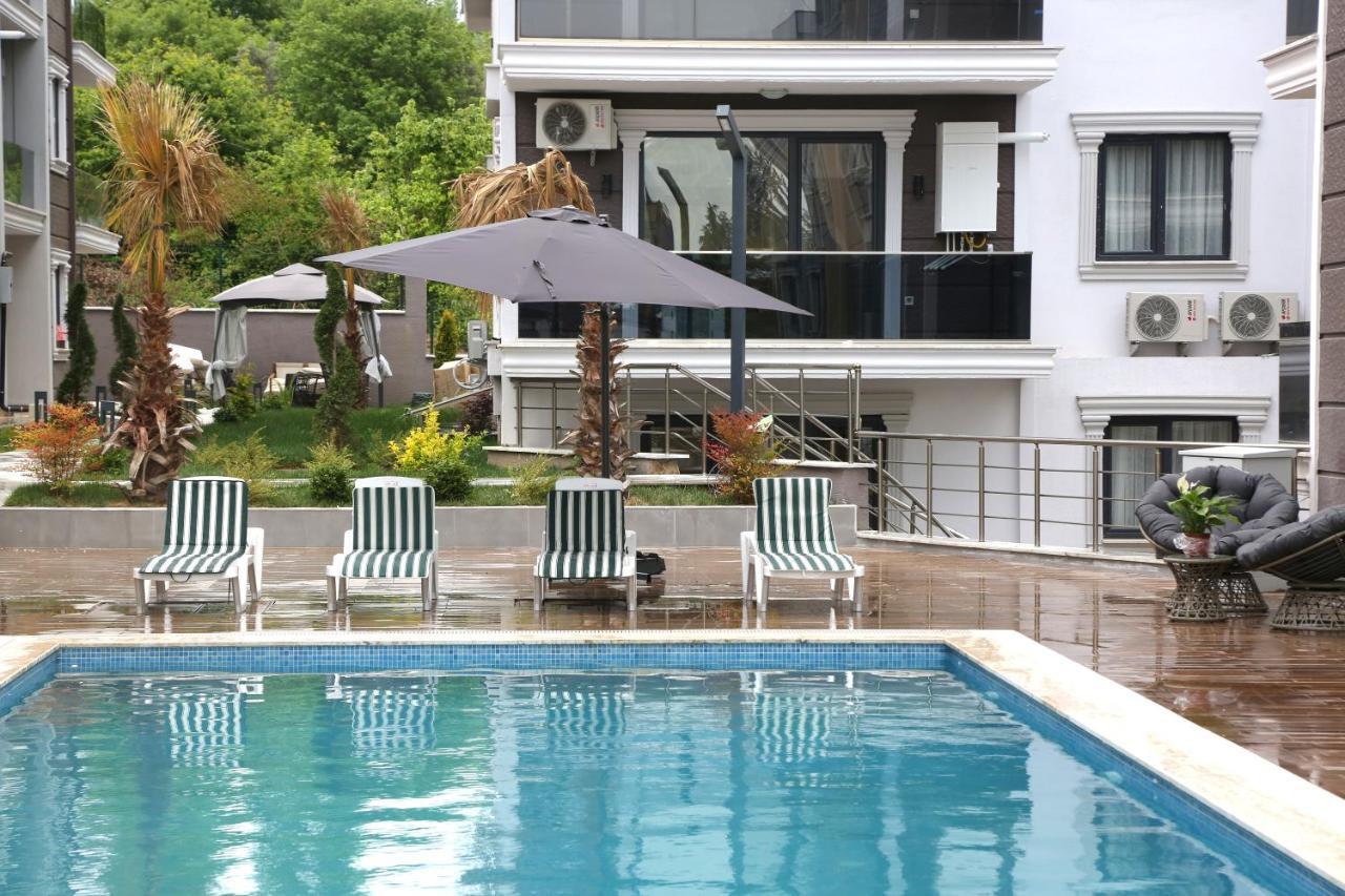 Aparthotel Flower City Suits à Yalova  Extérieur photo