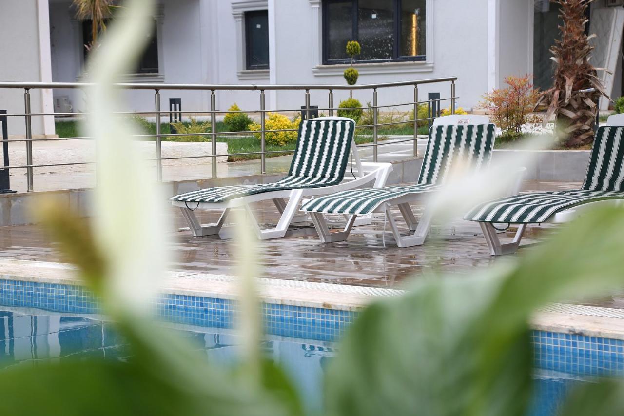 Aparthotel Flower City Suits à Yalova  Extérieur photo