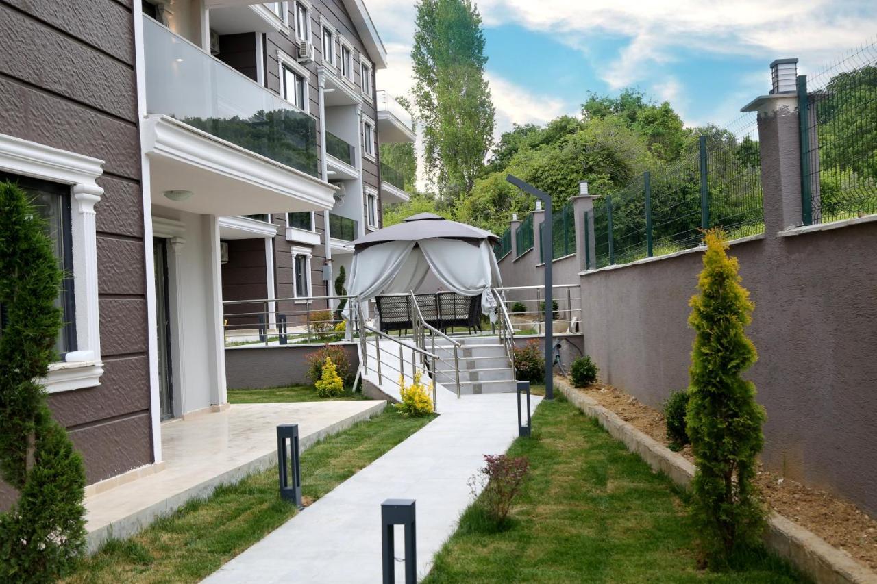 Aparthotel Flower City Suits à Yalova  Extérieur photo